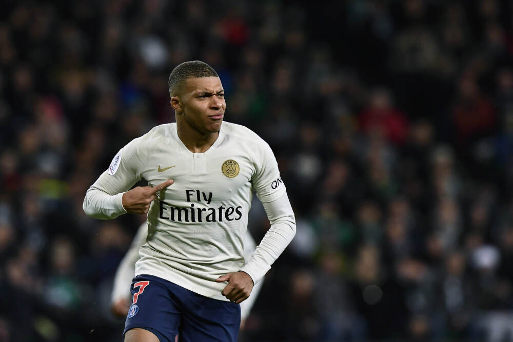 意甲2025年度积分榜：罗马37场26胜82分居首，国米次席